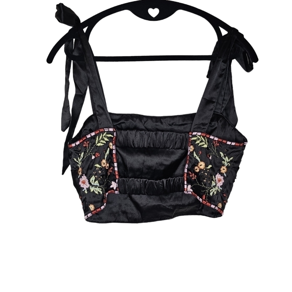 Free People Ensemble Petra Black Satin Pant Crop Top Set Embroidered Size 8 - Picture 9 of 13